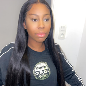 LACEFRONTAL WIG TRANSPARENTE
